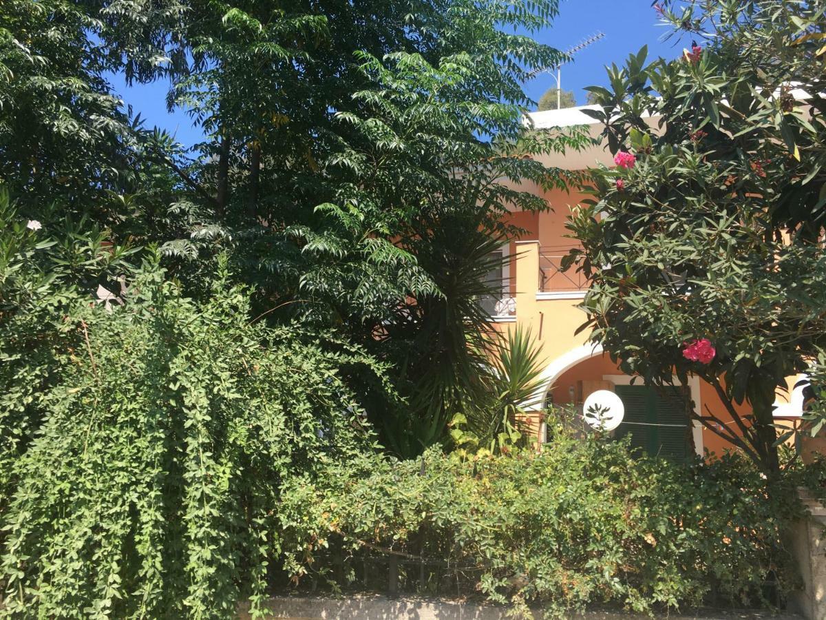 Floros Apartments 阿吉欧史芬尼 外观 照片